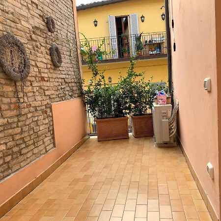 Elegante Appartamento In Centro A Cesena Zewnętrze zdjęcie